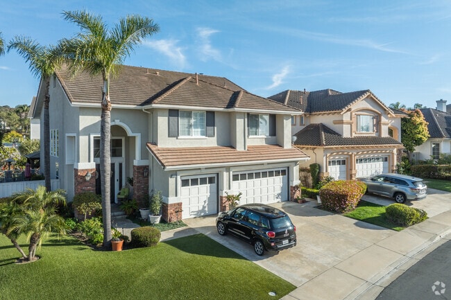 Some larger traditional-style homes in Rancho San Clemente can have three-car garages and large lot sizes.