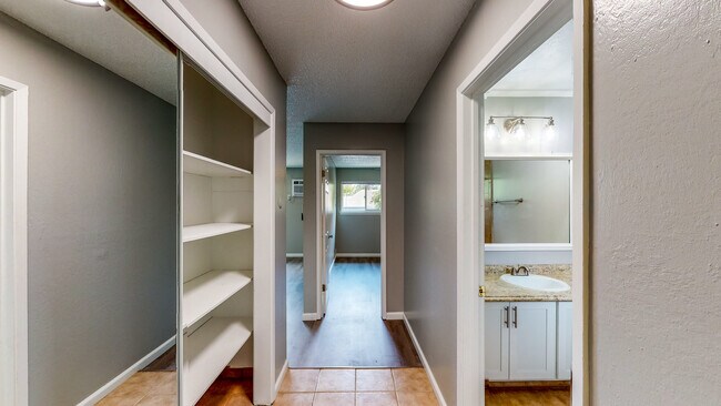 University Square Apartments, Davis, CA 95616 - photo 6