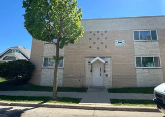2066 S 74th St Unit 7, West Allis, WI 53219