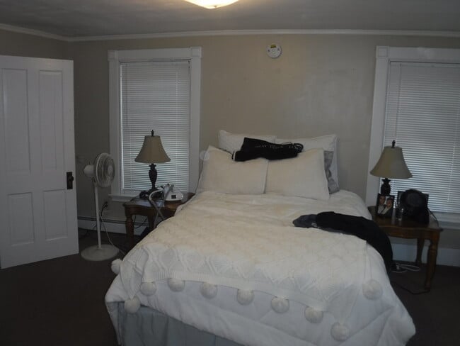 32 College Ave unit B, Orono, ME 04473 - photo 5