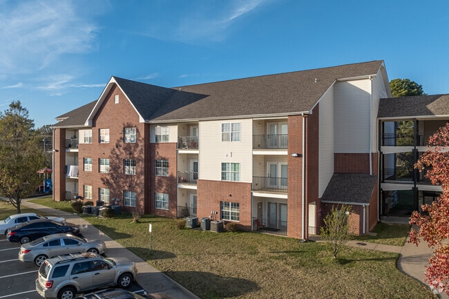 Donaghey Court Apartments, Conway, AR 72034 - photo 4
