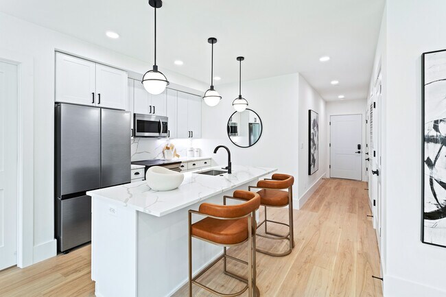 The Santmyers, Washington, DC 20018 - photo 2