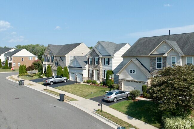 Glenkirk Estates offers a variety of home styles to choose from.