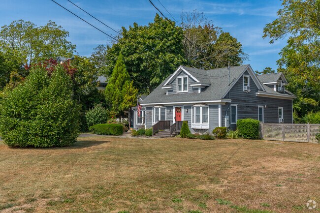 A unique twist on the Cape Cod home in Bayport.