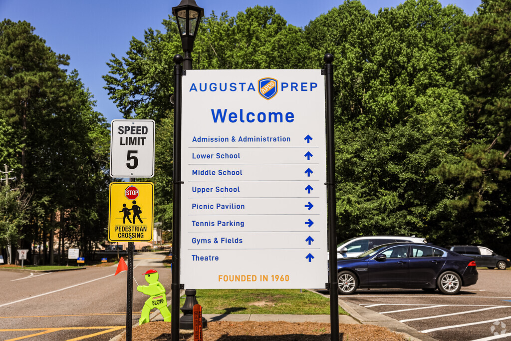 Welcome sign for Augusta Prep Day School in Augusta, GA.