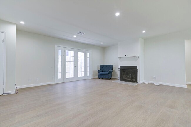 7710 Wentworth St, Tujunga, CA 91042 - photo 5