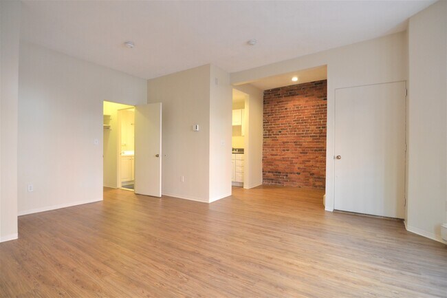 St. Germain Apartments, Boston, MA 02115 - photo 5