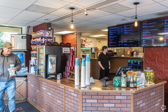 Rhodie's BBQ serves Upper Preston residents with delicious BBQ.