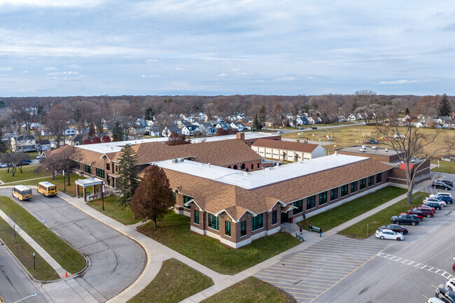 Garfield Elementary School offers a variety of after school programs to keep kids engaged.