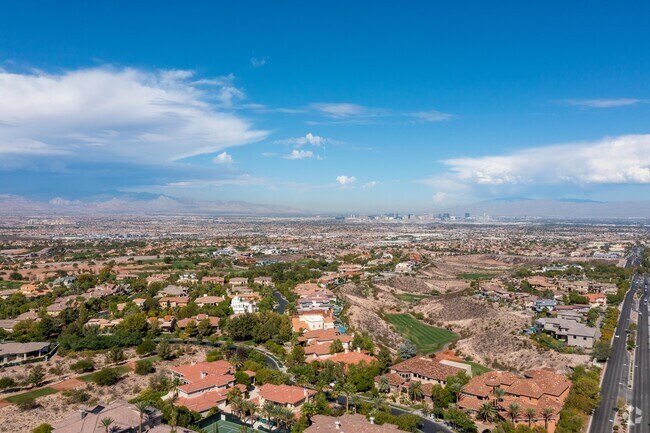 001 - Wide overview of neighborhood