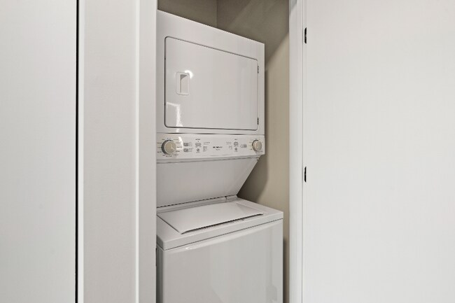 178 N Ashland Ave, Chicago, IL 60607 - photo 6