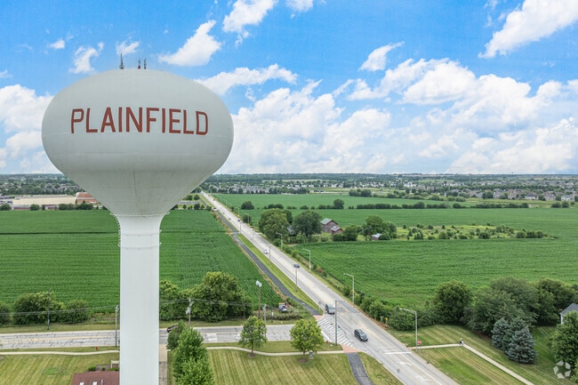 North Plainfield is located in the vibrant, award-winning city of Plainfield, IL.