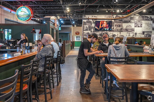 Broadway Pizza serves thin crust and deep dish in a casual setting.