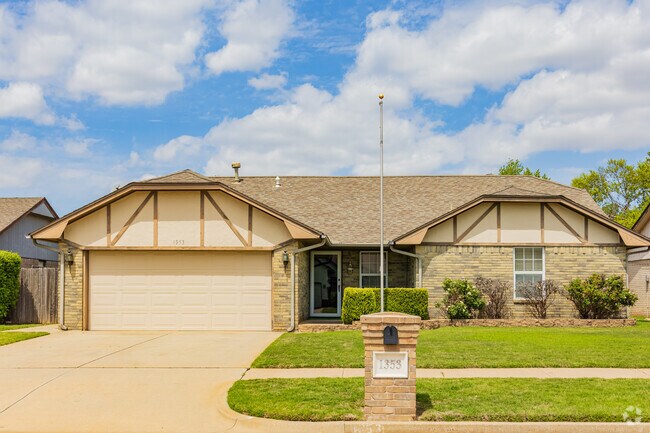 Homes in Highland-Santa Fe sit on cozy, well-maintained lots.