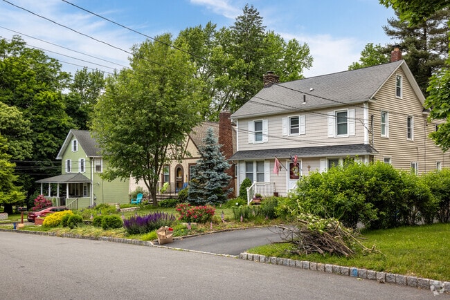 Roseland offers colonial homes with modern upgrades and curb appeal.