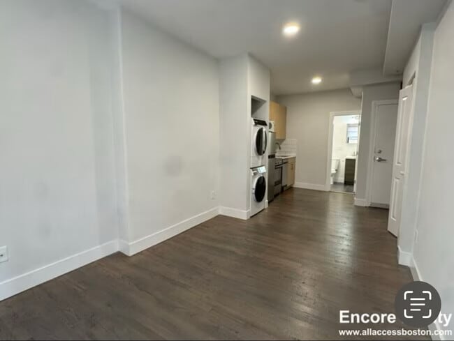 252 Newbury St unit 10, Boston, MA 02116 - photo 4