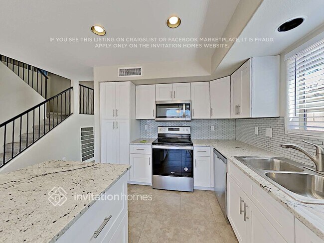 12319 W Medlock Dr, Litchfield Park, AZ 85340 - photo 5