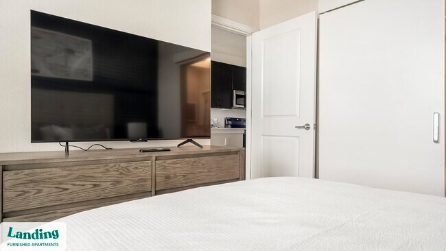 14015 Univ Pass unit 3428, San Antonio, TX 78249 - photo 3