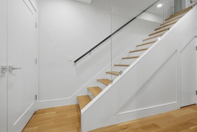 126 Englewood Ave unit 2, Brighton, MA 02135 - photo 6