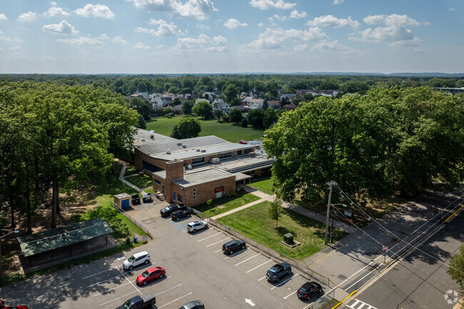 School Number 10 is a well rated public school in Linden, NJ.