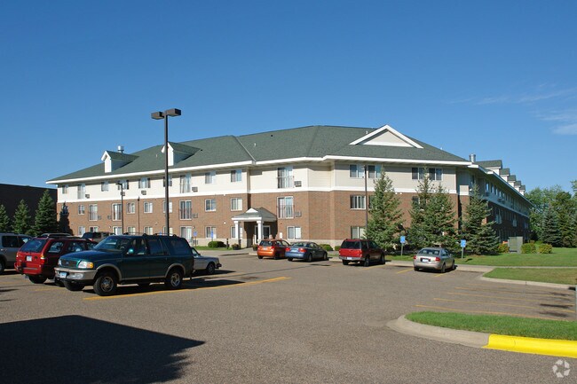 Crown Ridge Apartments, Minnetonka, MN 55305 - photo 2