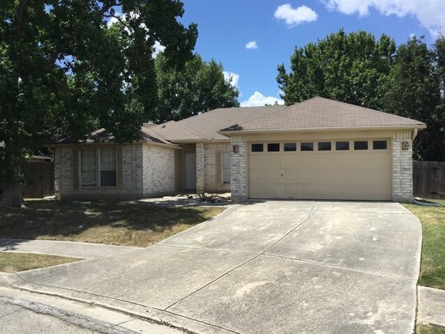 1020 Grey Feather, Schertz, TX 78154 - photo 1