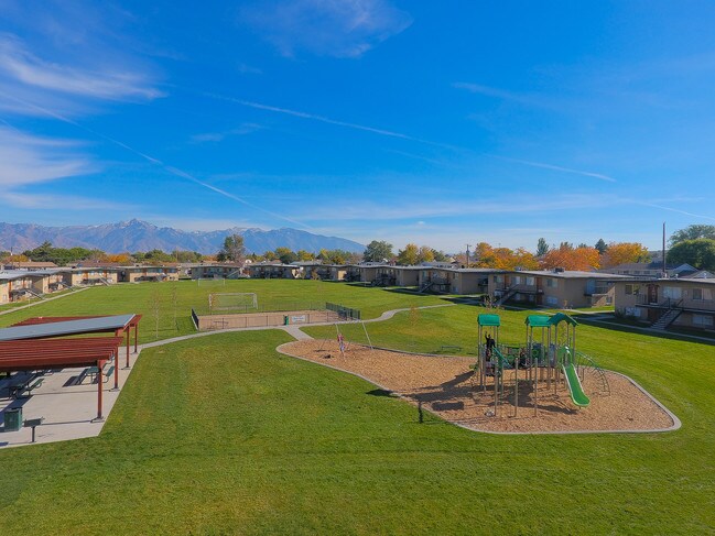 Full 3 Acre Community