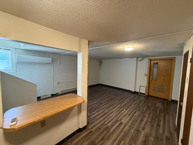 224 Halsey St unit 7, Arvilla, ND 58214 - photo 3