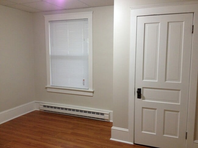 144 E 5th St unit Floor 1, Bloomsburg, PA 17815 - photo 4