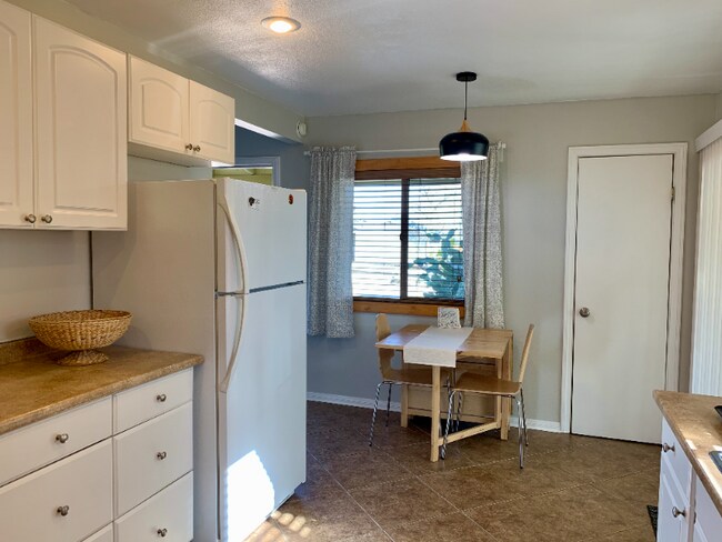 6186 Chia Ave, Twentynine Palms, CA 92277 - photo 7