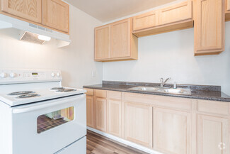 911 Randolph St, Portsmouth, VA 23704