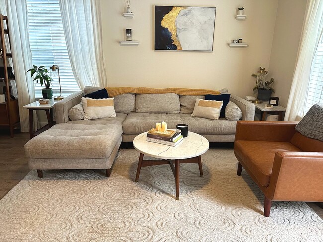 1736 W Walnut St, Tampa, FL 33607 - photo 2