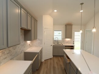 3335 Silvery Bryum Dr, Rosenberg, TX 77471