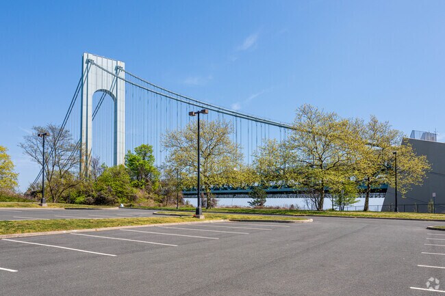 Close up of the Verrazzano-Narrows Bridge