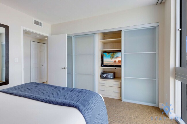 18683 Collins Ave unit ID1227498P, Sunny Isles Beach, FL 33160 - photo 6