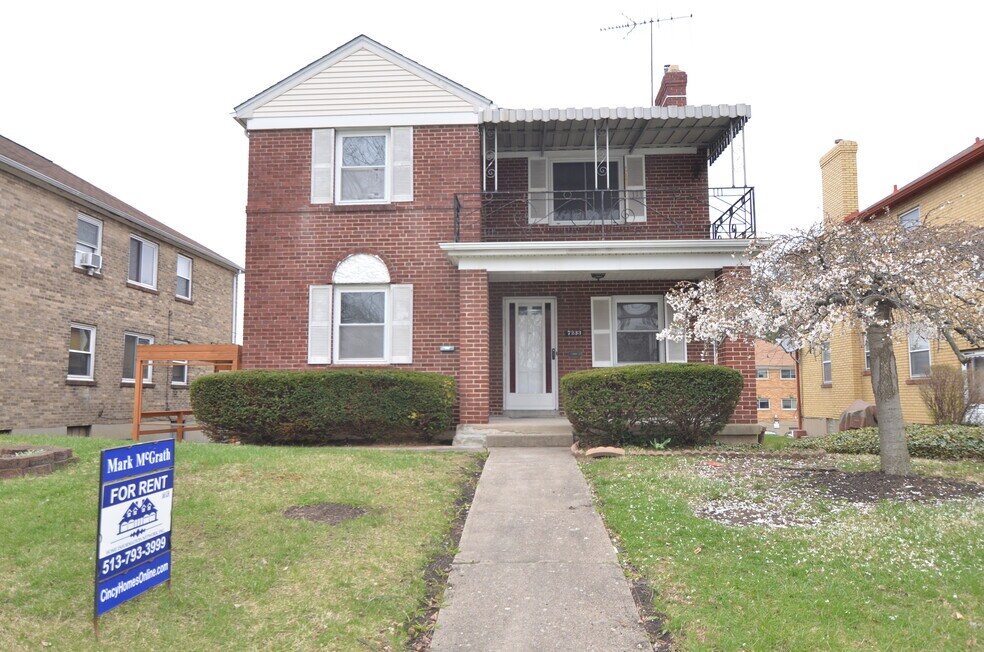 7233 Brookcrest Dr unit 2, Cincinnati, OH 45237 - photo 1