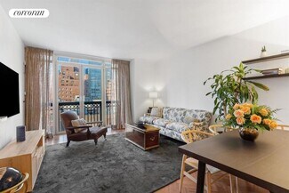 400 E 51st St, New York, NY 10022