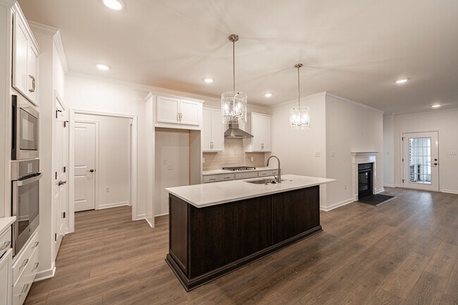 6702 Blue Iris Ln unit 36658327, Moseley, VA 23120 - photo 7