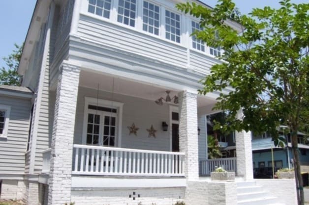 Duplex on Corner Lot