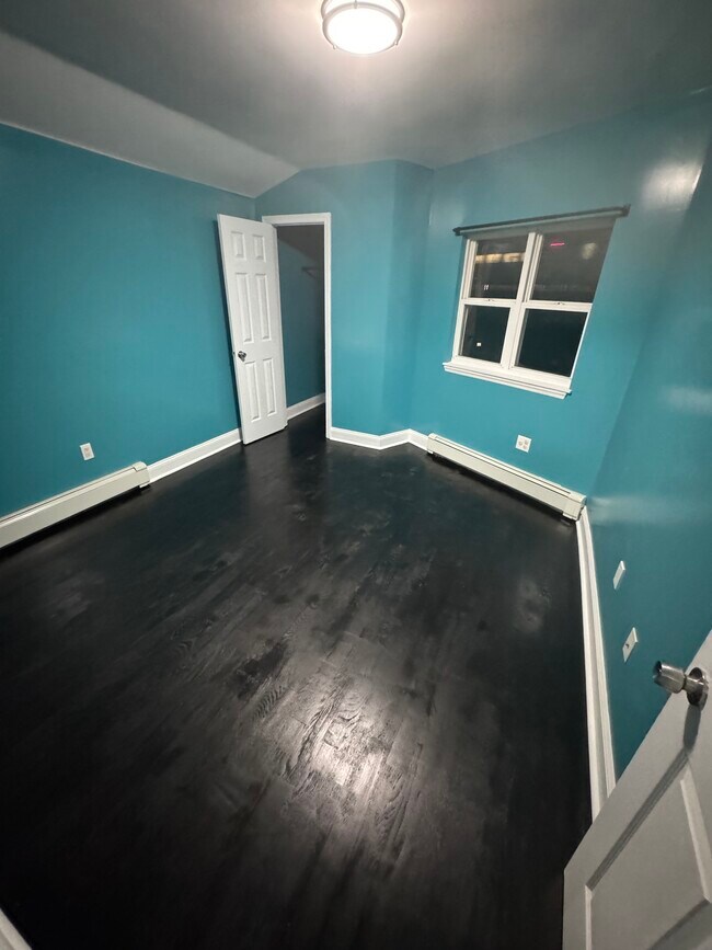 12613 180th St, Jamaica, NY 11434 - photo 7