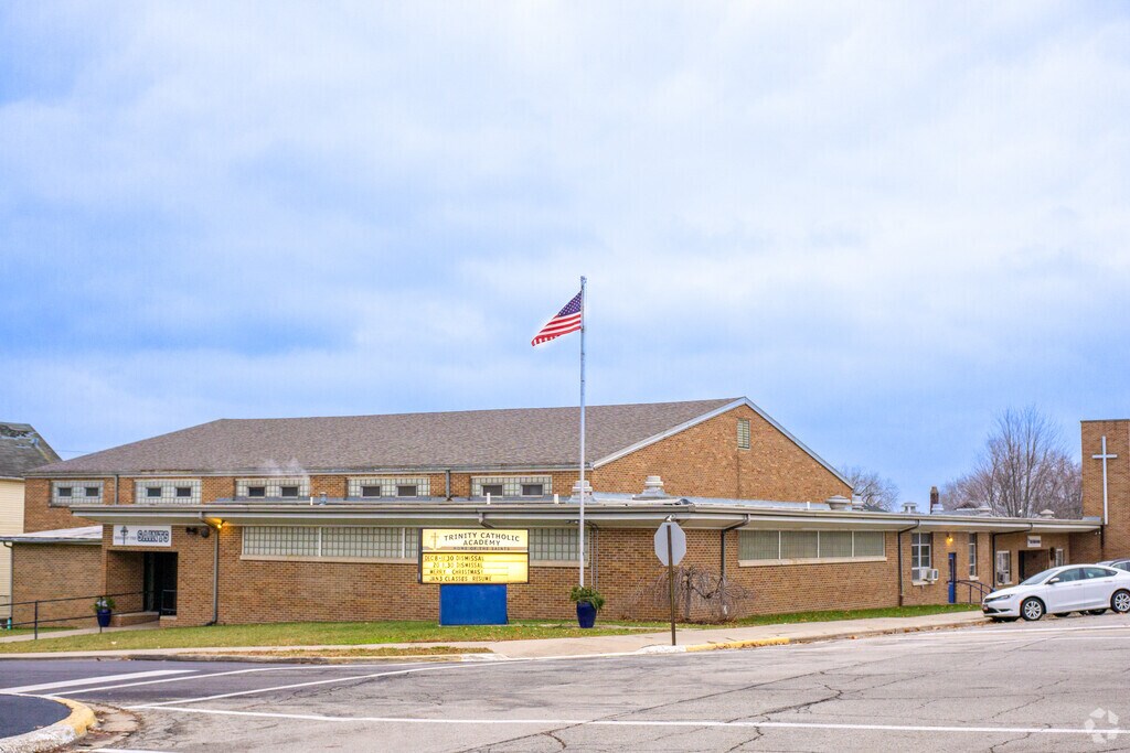 Trinity Catholic Academy serves students in the Lasalle County community.