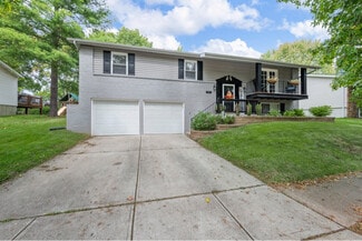 751 Windingpath Ln, Ballwin, MO 63021