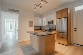 1448 N Kedzie Ave, Chicago, IL 60651