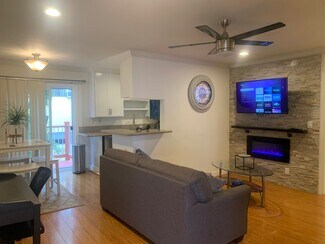 1844 N Bronson Ave, Los Angeles, CA 90028