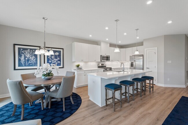 390 Dana Dr unit 36142254, Eighty Four, PA 15330 - photo 4