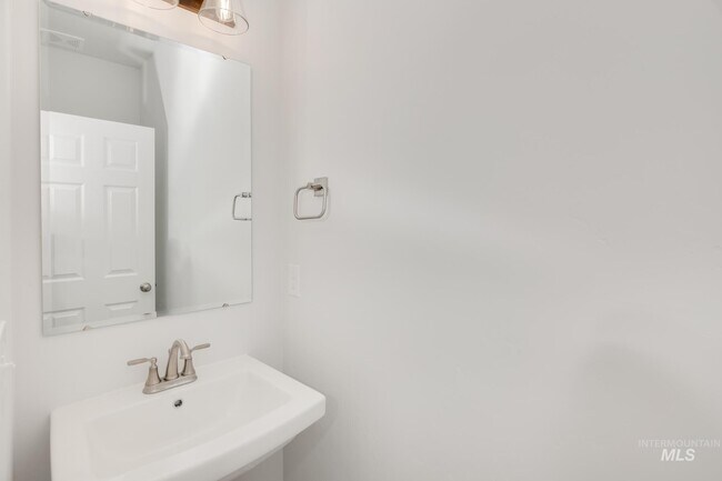 2526 W Fallon Loop, Nampa, ID 83651 - photo 7