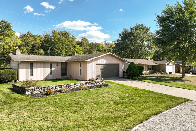Ranch homes make up much of the neighborhoods of Concordia Gardens.