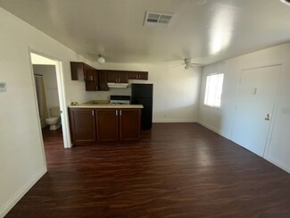 2140 Paradise Rd, Las Vegas, NV 89104