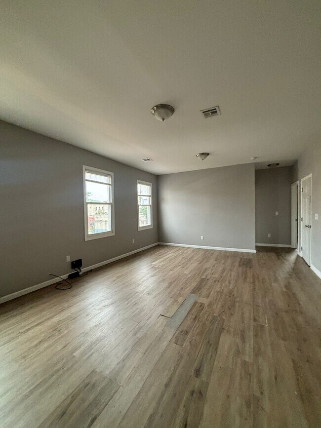 353 16th Ave unit 4, Irvington, NJ 07111 - photo 6