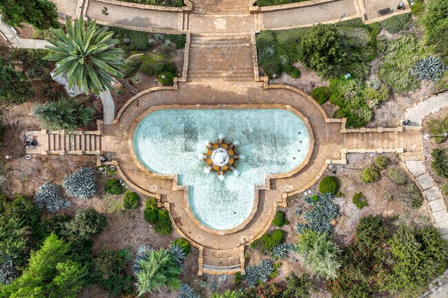 Hillcrest Park is know for it's prominent water feature which can be heard around the park.